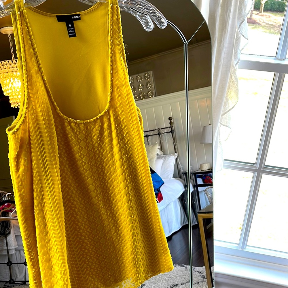 Golden Aqua Tank with Velvet Pattern